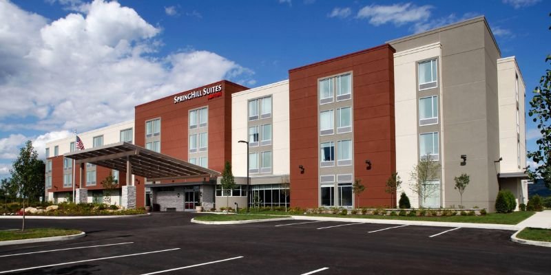 Arnold Palmer Regional Airport