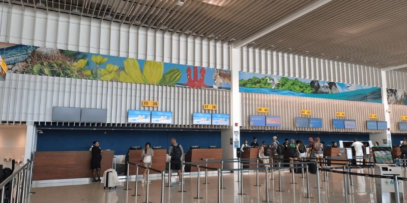 Queen Beatrix Airport